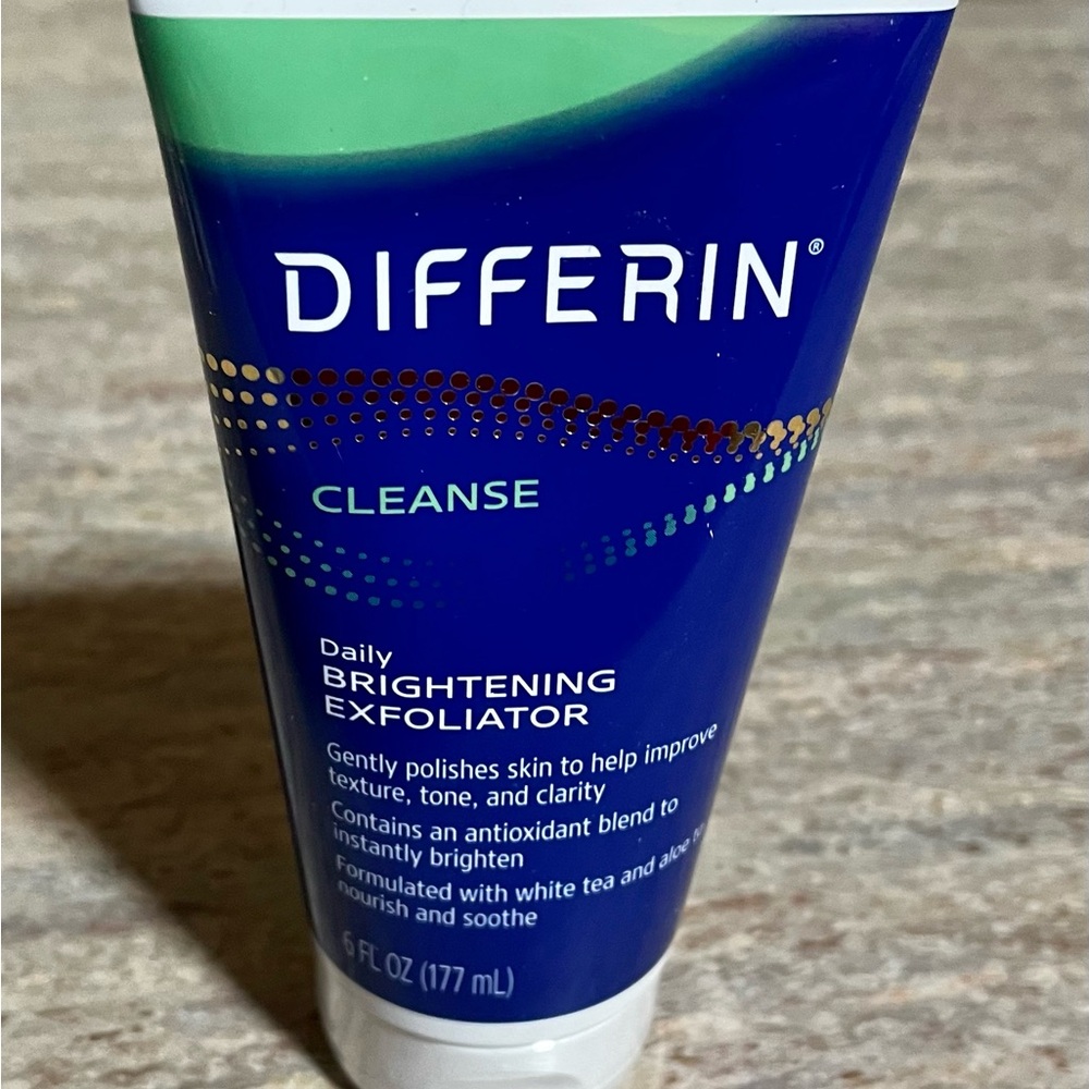 Differin Cleanse Daily Brightening Exfoliator -